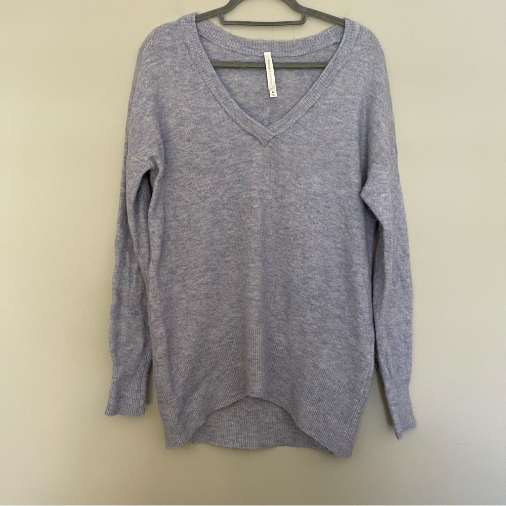 Babaton Lavender Blend V-Neck Sweater